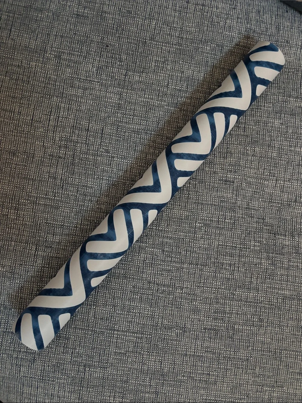 Blue Geometric Peel and Stick Wallpaper 196.8’ X 17.7’